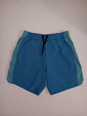 OUTDOOR VOICES 2-TONE LINED ATHLETIC SHORTS